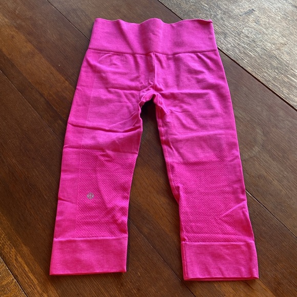 LULULEMON HIGH WAISTED SEAMLESS PINK LEGGINGS 🍋 - Picture 6 of 11